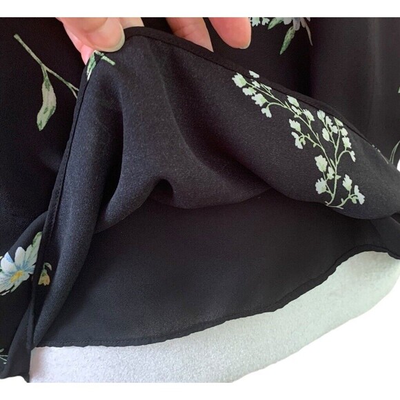 Nine Britton Stitch Fix Cami Blouse Women’s Medium Black Floral Spaghetti Straps - Picture 6 of 12